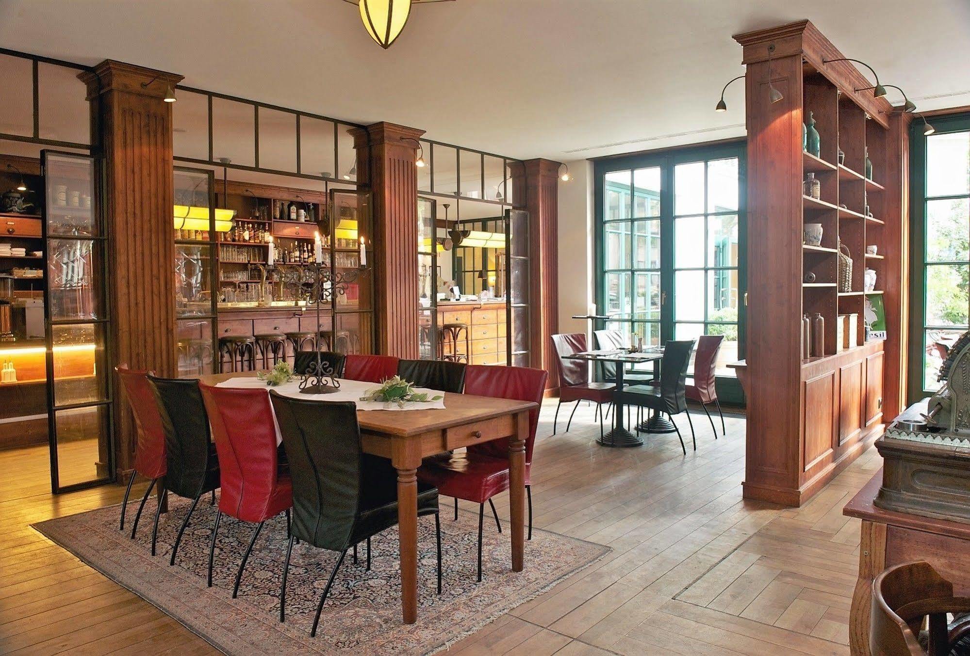 Romantik Hotel Kaufmannshof Bergen Auf Rugen Exterior foto